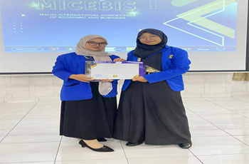 Sindy Lestari dan Diva Annisa Pertiwi, mewakili mahasiswa Prodi Perbankan Syariah STAI Hubbulwathan Duri, berhasil mencapai tahap final dalam kategori essay