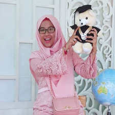 Sisca Monica Edward, S.Pd.I